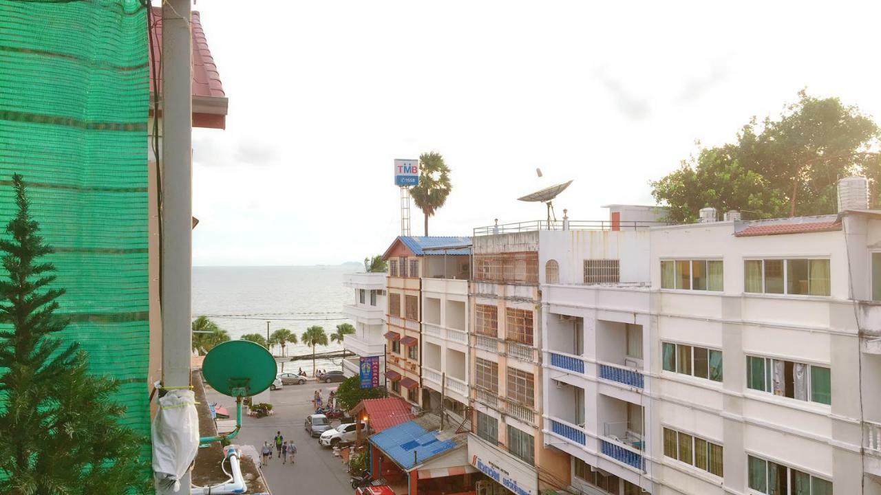 Melissa Guesthouse Pattaya Exterior photo